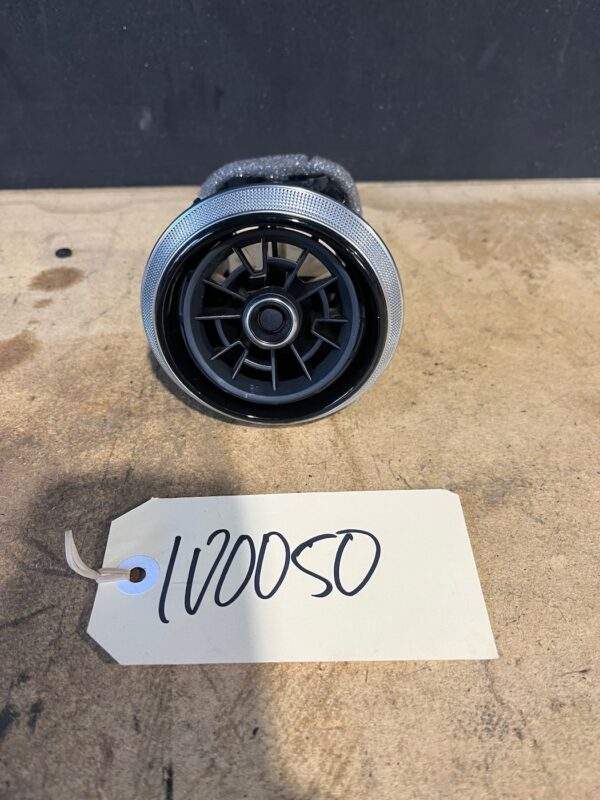Audi 8V A3 S3 RS3 Dashboard Air Vent 81A 820 901 B
