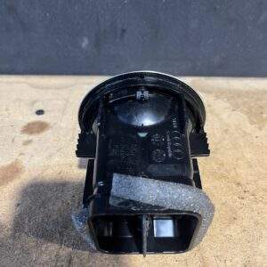 Audi 8V A3 S3 RS3 Dashboard Air Vent 81A 820 901 B - Image 3