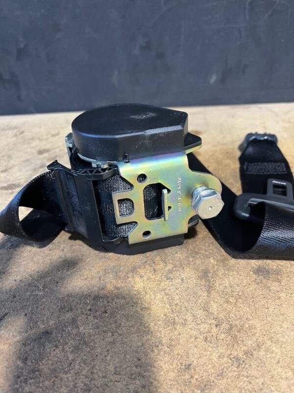 Audi 8V A3 S3 RS3 Rear Seat Belt 8V3 857 805