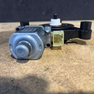 Audi 8V A3 S3 RS3 Rear Passenger Window Regulator Motor 5Q0 959 802 - Image 3
