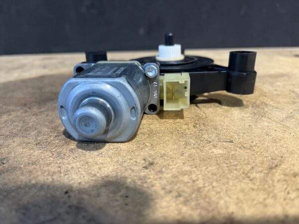 Audi 8V A3 S3 RS3 Rear Passenger Window Regulator Motor 5Q0 959 802