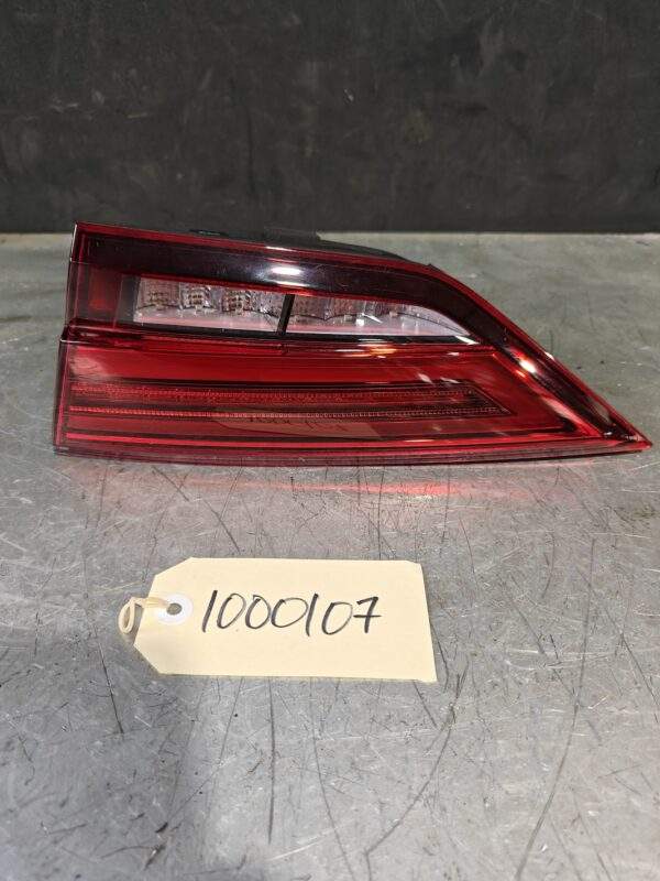 Audi 8V A3 S3 RS3 Driver Right Inner Taillight 8V5 945 094 D