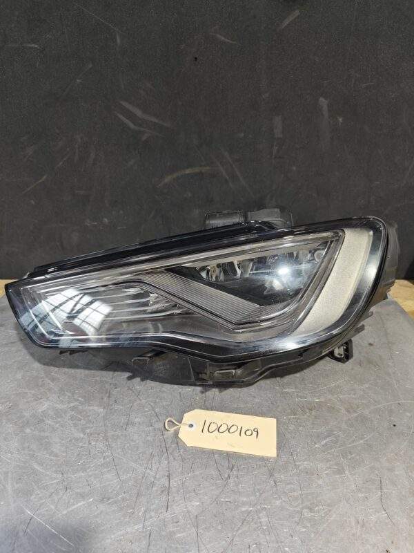 Audi 8V A3 S3 RS3 Passenger LHS LED Headlight 8V0 941 033 A
