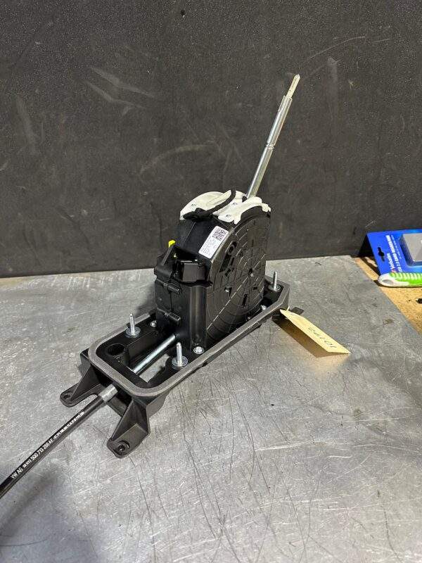 Audi 8V S3 Gear Selector Mechanism 8V2 713 023 AP