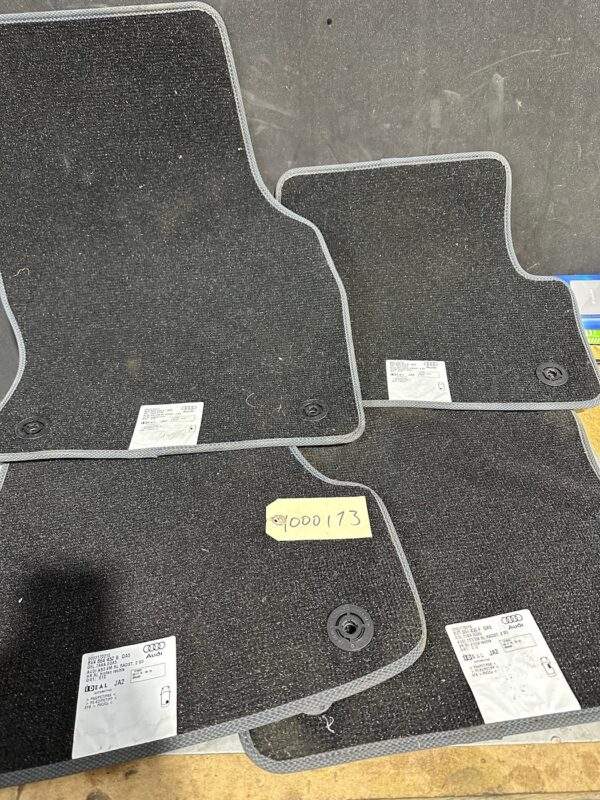 Audi 8V S3 Floormat Set 8V2864436F, 8V4864451B, 8V4864452B, 8V2864435F