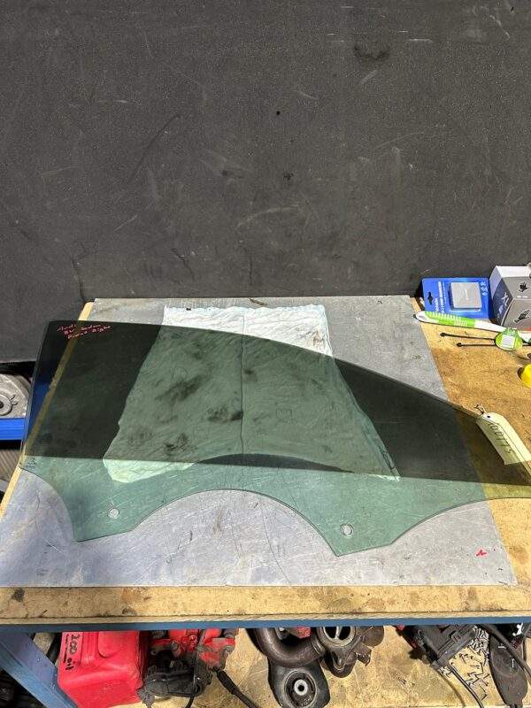 Audi 8V A3 S3 RS3 Driver RHS Front Window Glass 8V5 845 202