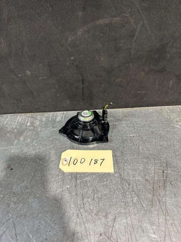 Audi 8V A3 S3 RS3 Rear Parcel Shelf Speaker 8V0 035 416
