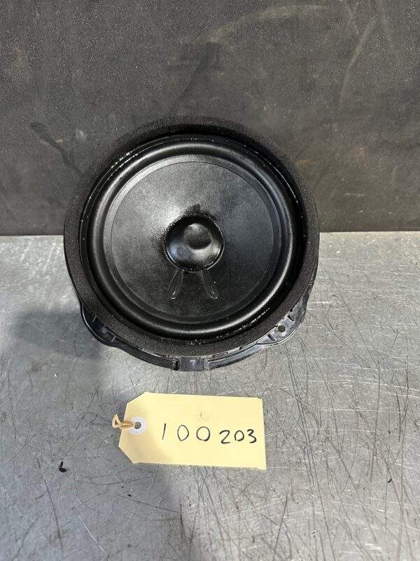 Audi 8V A3 S3 Rear Door Speaker 8V0 035 415 E