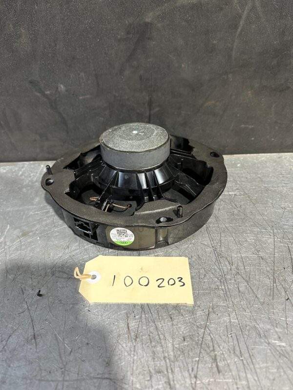 Audi 8V A3 S3 Rear Door Speaker 8V0 035 415 E