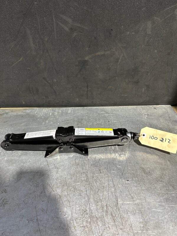 Audi 8V A3 S3 RS3 Jack 8V0 011 031 BTS3