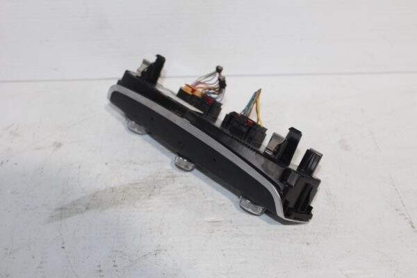 Audi 8V A3 S3 RS3 AC Climate Control Switch Panel 8V0 820 043 D