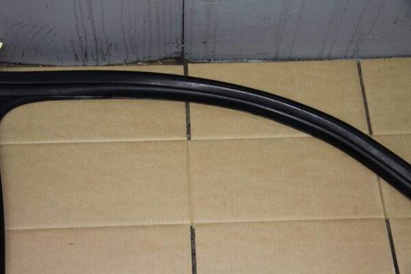 Audi 8V S3 Front Right Drivers Side Door Window Channel Seal 8V5 837 440