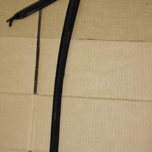 Audi 8V S3 Front Right Drivers Side Door Window Channel Seal 8V5 837 440 - Image 4