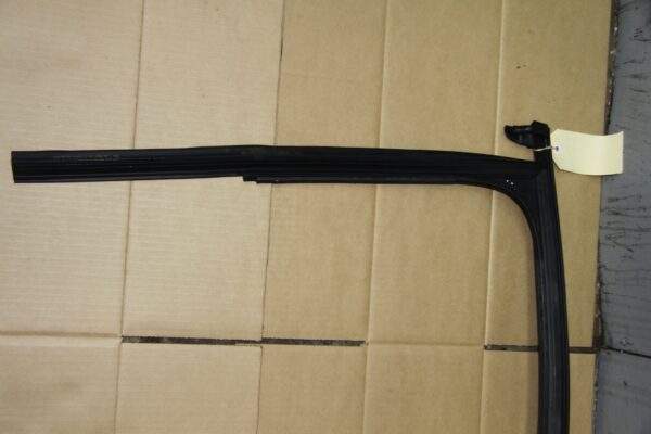 Audi 8V A3 S3 Rear Top Door Seal Trim 8V5839432