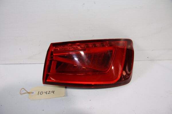 Audi 8V A3 S3 RS3 Rear Right Drivers Side Outer Tail Light Lamp 8V5 945 096 A