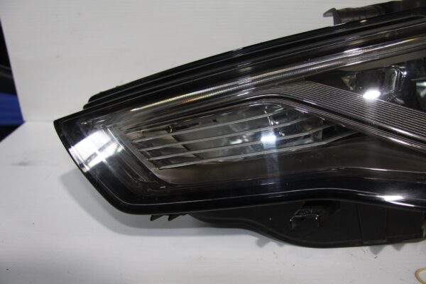 Audi 8V A3 S3 RS3 Front Left Passengers Side LED HeadLight Lamp 8V0 941 773 A