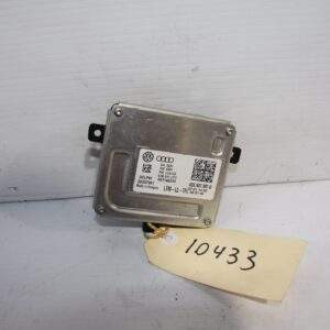 Audi Volkswagen LED Headlight Control Unit Module 4G0 907 697 D