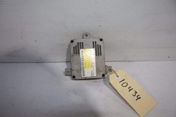Audi Volkswagen Xenon Headlight Ballast Module 8K0 941 597 B