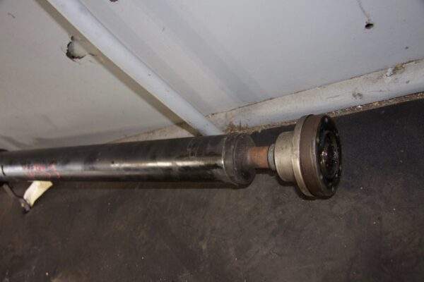 Audi 8R Q5 SQ5 Rear Tail Drive Cardon Shaft 8R0 521 101 M