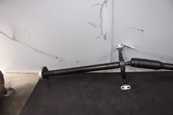 Audi 8V S3 / Volkswagen Mk7 Golf R Prop Tail Drive Shaft 5Q0 521 101 BJ