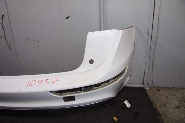 Audi 8R SQ5 Rear Bumper with diffuser and parking sensors  8R0 807 303 B