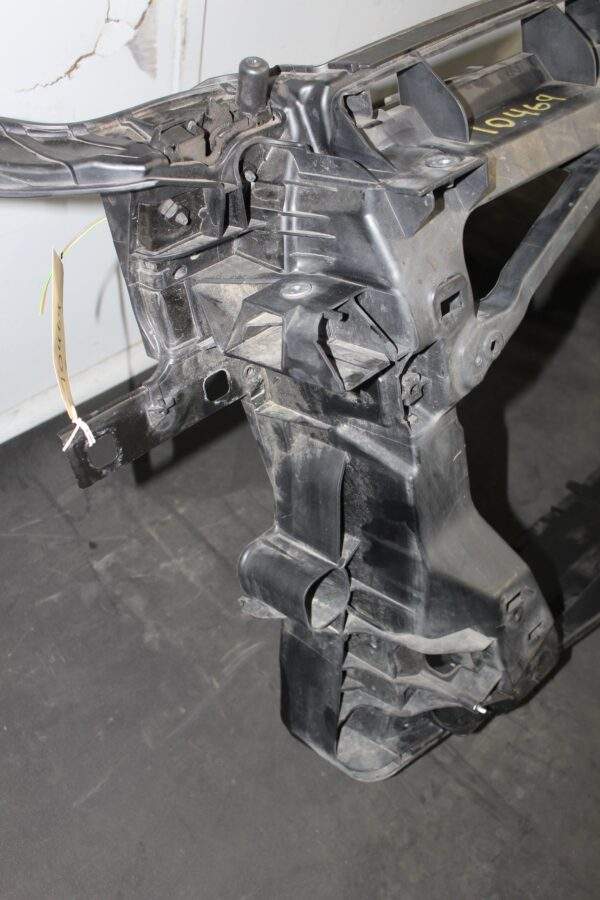 Audi 8V A3 Radiator Support Panel Carrier 8V0 805 588