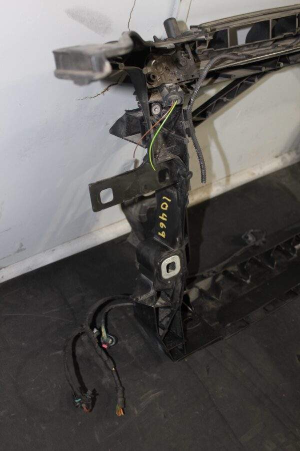 Audi 8V A3 Radiator Support Panel Carrier 8V0 805 588