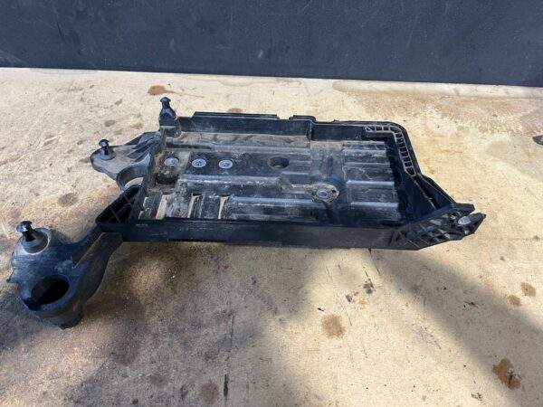 Volkswagen Mk7 Golf Battery Tray 5Q0 915 321 J