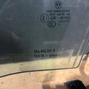 Volkswagen Mk7 Golf TSi GTi R Front Passanger LH Glass Window 5G4 845 201 B - Image 2