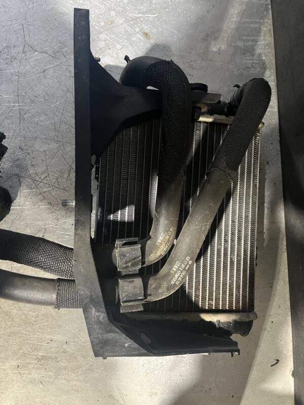 Volkswagen Golf Mk7 R Additional Side Cooler Radiator 5Q 0121 251 HA