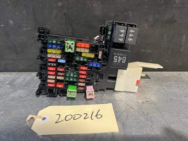 Volkswagen Golf Mk7 R Relay Fuse Box 5Q0 937 615 C