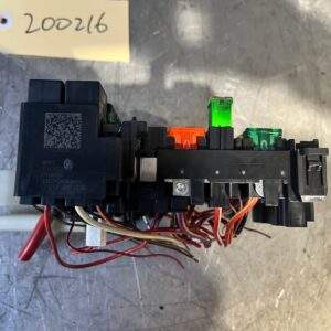 Volkswagen Golf Mk7 R Relay Fuse Box 5Q0 937 615 C - Image 2