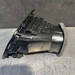 Volkswagen Golf Mk7 Dashboard Air Vent Gloss Black 5G2819704H 5G2819248B - Image 2