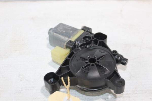 Audi Volkswagen Window Motor Regulator 5Q0959801