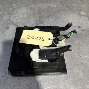 Audi 8V A3 S3 / Volkswagen Golf GTi R Body Control Module BCM 5Q0 937 084 AE