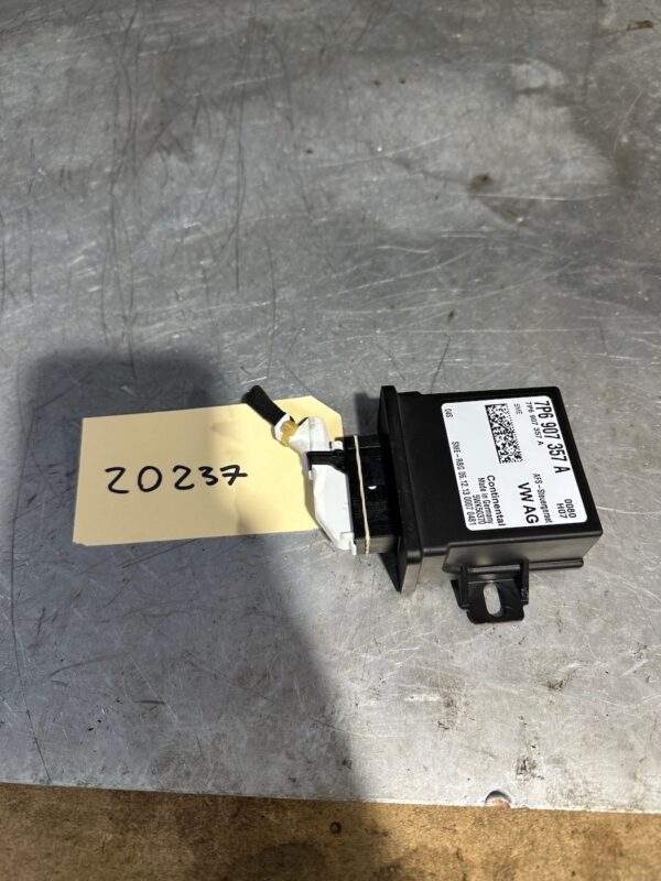 Volkswagen Golf Mk7 GTi R Headlight Control Module 7P6 907 357 A