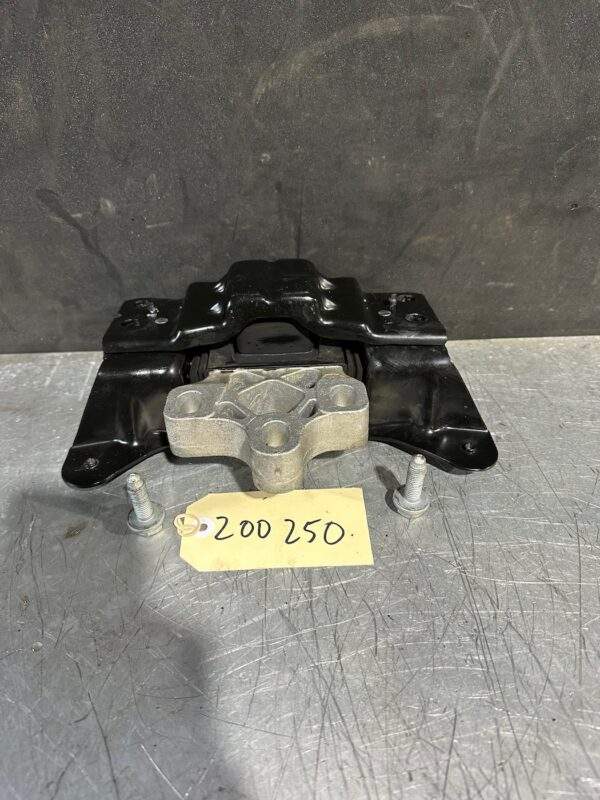Audi 8V S3 / Volkswagen Golf Mk7 R Engine Transmission Mount 5Q0 199 555 T