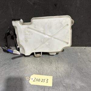 Volkswagen Golf Mk7 Washer Tanks Reservoir with pumps 5Q0 955 449 AE - Image 2