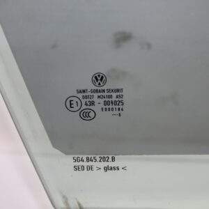 Volkswagen Mk7 Golf Front Right Drivers Window Glass 5G4 845 202 B - Image 3