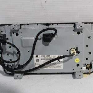 Volkswagen Golf Headunit Sat-Nav Display 5G0 919 605 D - Image 4