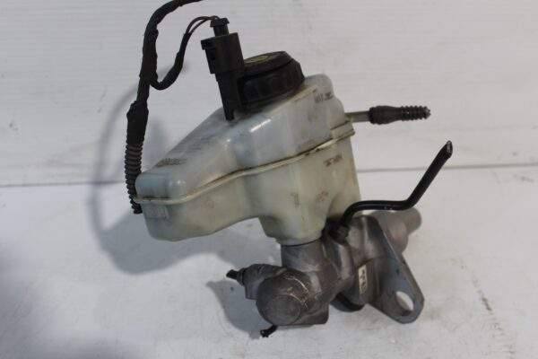 Volkswagen Golf Mk6 GTI Brake Master Cylinder 1K0 945 459 A