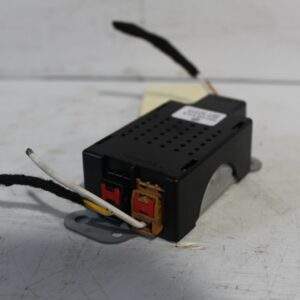 Volkswagen Golf Mk6 Antenna Amplifier Booster Module 5M0 035 570 B - Image 2