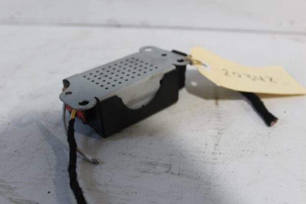 Volkswagen Golf Mk6 Antenna Amplifier Booster Module 5M0 035 570 B