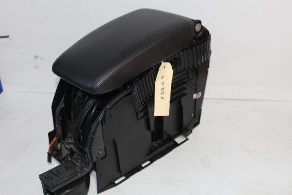 Volkswagen Golf Mk6 Centre Console Arm Rest 1K5 864 251 C