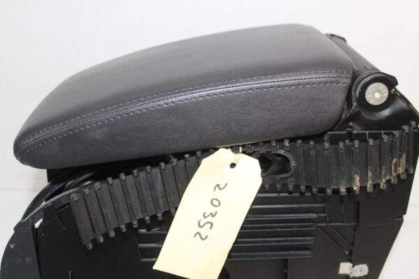 Volkswagen Golf Mk6 Centre Console Arm Rest 1K5 864 251 C