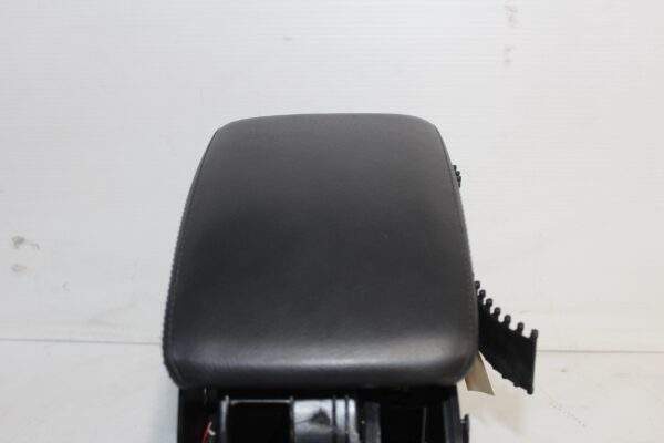 Volkswagen Golf Mk6 Centre Console Arm Rest 1K5 864 251 C