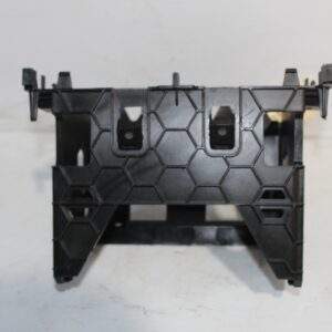 Volkswagen Mk6 Golf Headunit Stereo Cage Surround Bracket 5K0858089E - Image 5