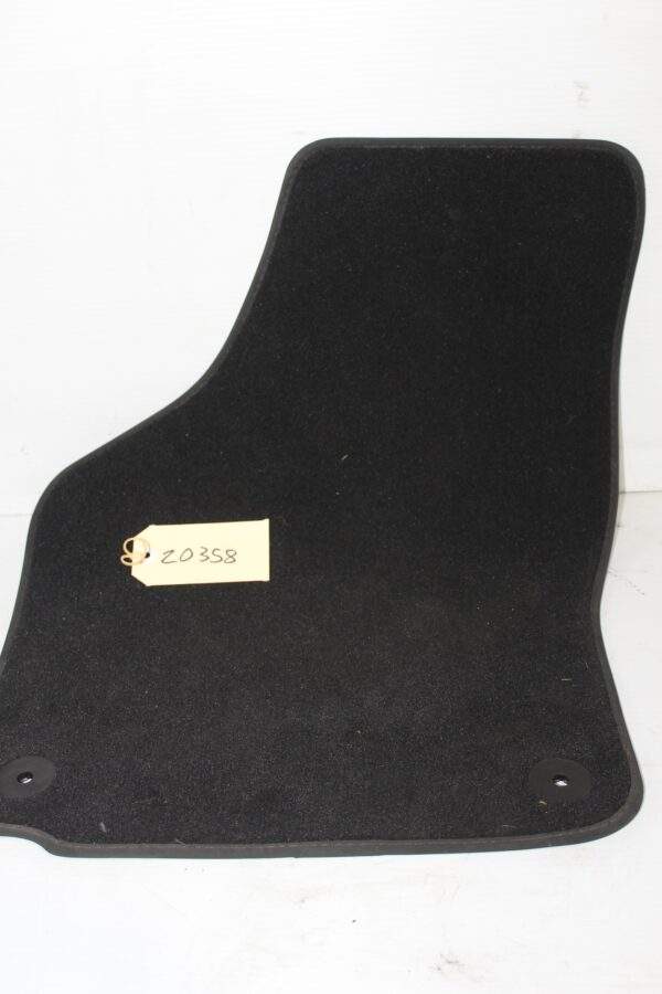 Volkswagen Golf Mk6 Front Floor Mat Pair 1K2 863 011 H