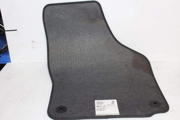 Volkswagen Golf Mk6 Front Floor Mat Pair 1K2 863 011 H