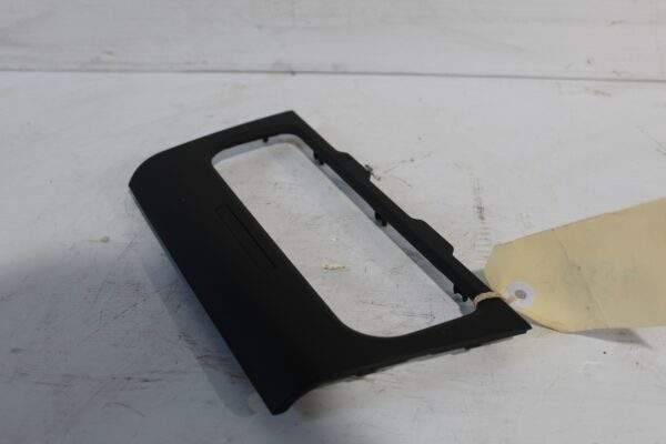 Volkswagen Golf Mk6 Heater Climate Control Unit Trim Bezel 5K0 858 071 M